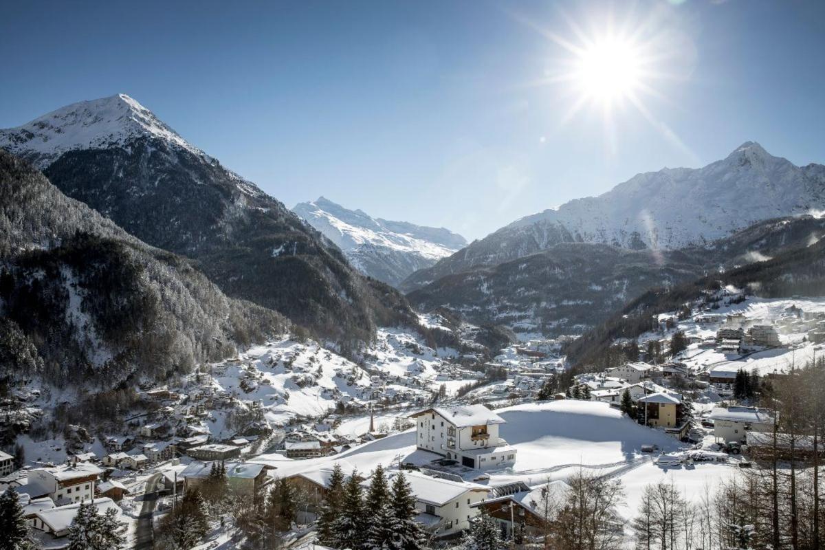 Fruehstueckspension Astoria Sölden Esterno foto
